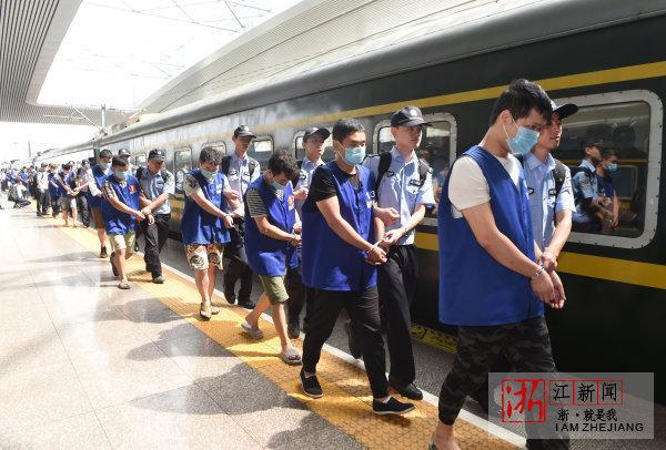 境外互聯(lián)網(wǎng)詐騙新聞(最近破獲的境外網(wǎng)絡詐騙案)