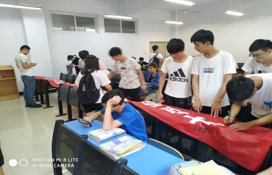 互聯網誠信教育新聞稿(互聯網誠信教育新聞稿題目)