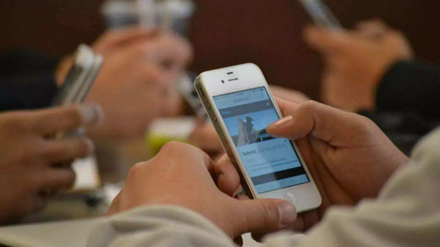 兩分鐘看完互聯網新聞(兩分鐘看完互聯網新聞的感受)