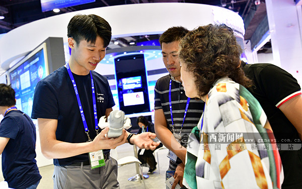 互聯(lián)網(wǎng)新聞機器(互聯(lián)網(wǎng)新聞機器人是什么)