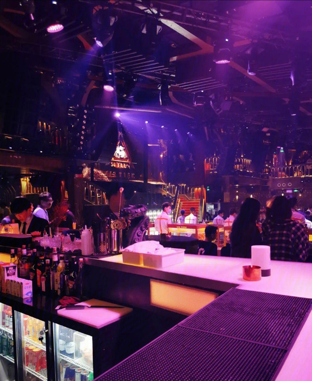 互聯(lián)網(wǎng)酒吧最新消息(互聯(lián)網(wǎng)酒吧最新消息視頻)