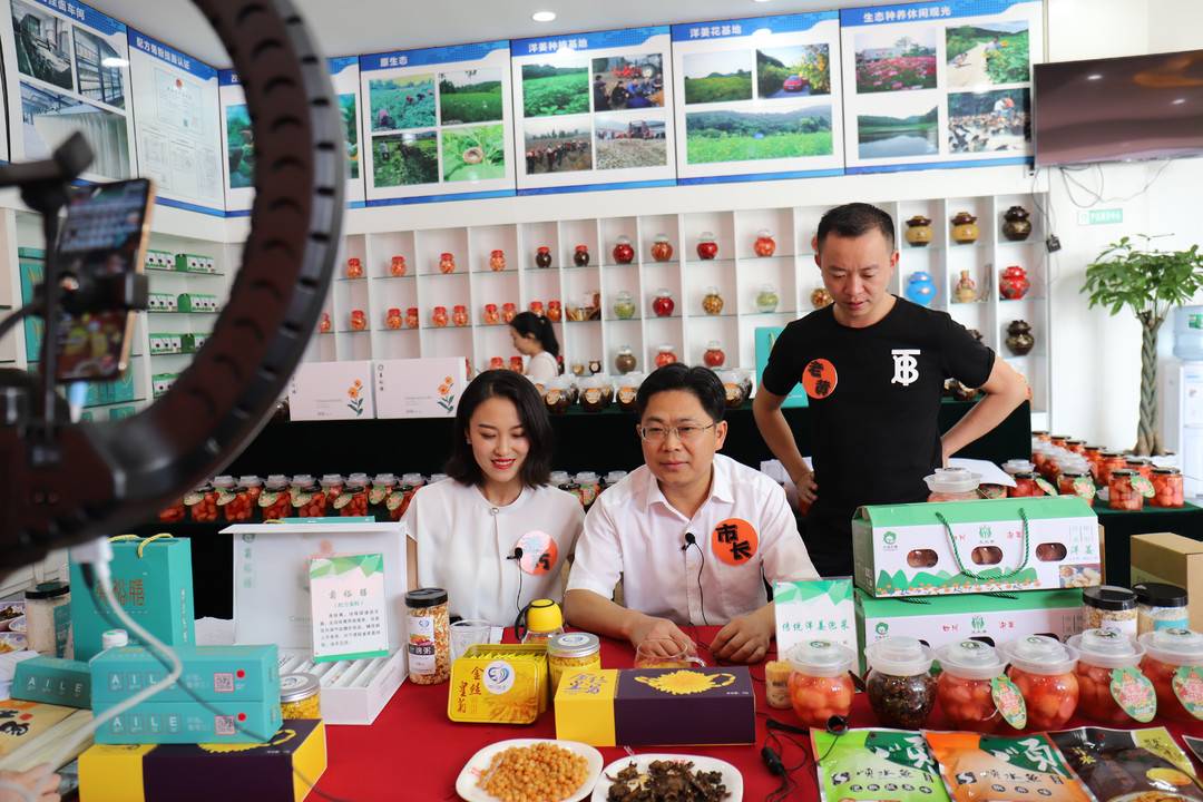 互聯(lián)網(wǎng)帶貨新聞(互聯(lián)網(wǎng)帶貨的發(fā)展)