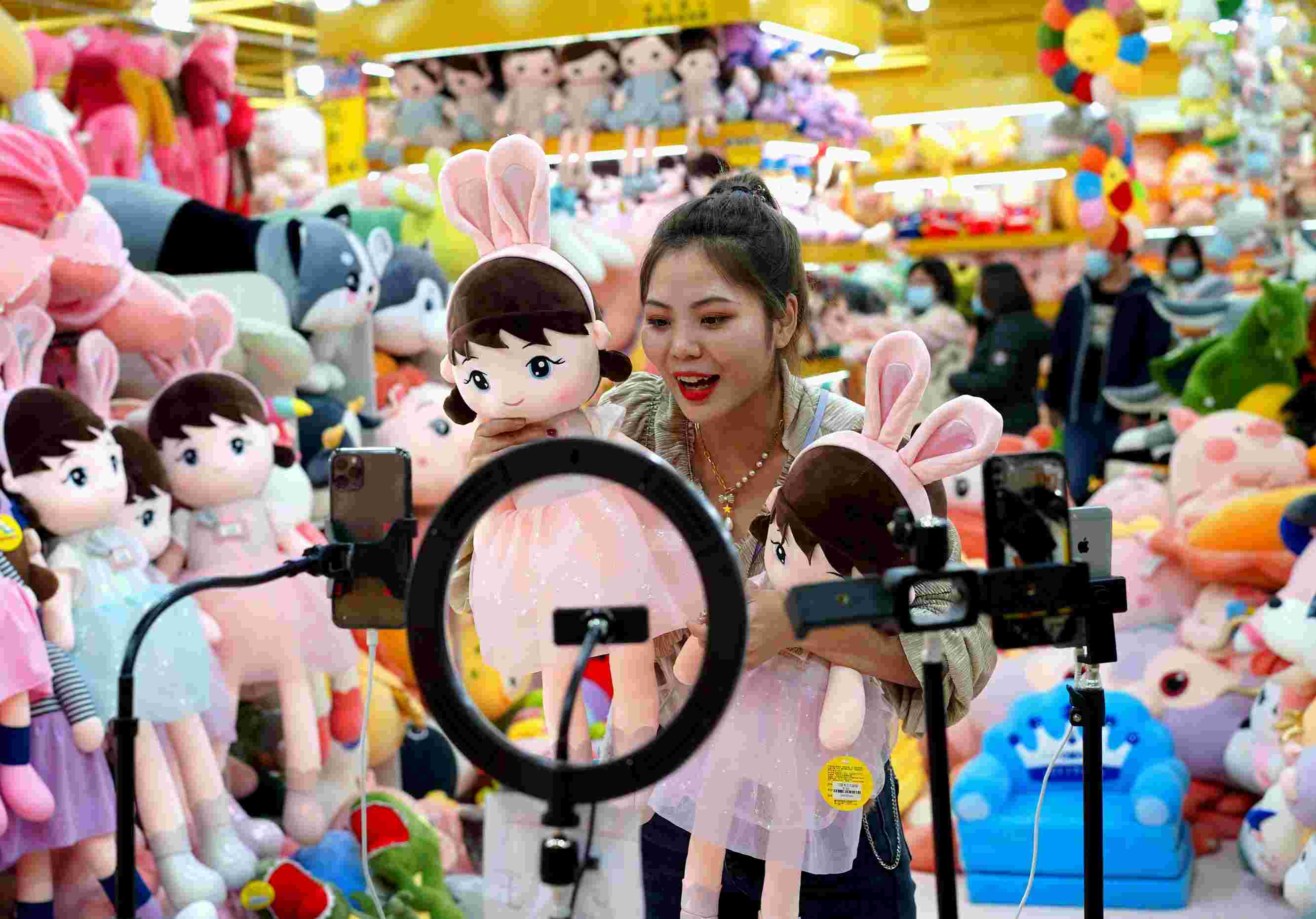 互聯(lián)網(wǎng)消費(fèi)類新聞(互聯(lián)網(wǎng)消費(fèi)類新聞?dòng)心男?