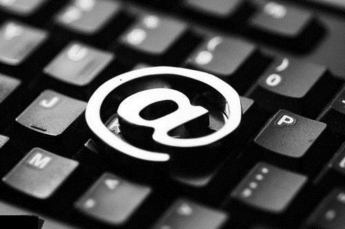 互聯(lián)網(wǎng)新聞撰寫外包(互聯(lián)網(wǎng)新聞報(bào)道的優(yōu)勢(shì))